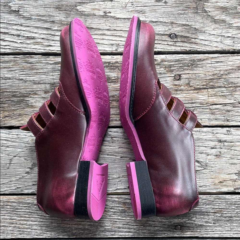 John Fluevog Men’s Wine Burgundy Leather Fisherman Loafers - Picture 2 of 5